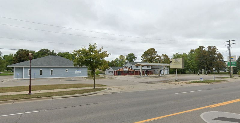 Lutzs Truck Stop and Motel (Brissettes Restaurant) - The Lost As Of 2019 - Remnant Of Gas Station Visible (newer photo)